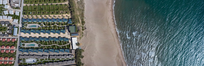 Vacation resort "La Ballena Alegre"/Spain with photovoltaic systems and batteries.