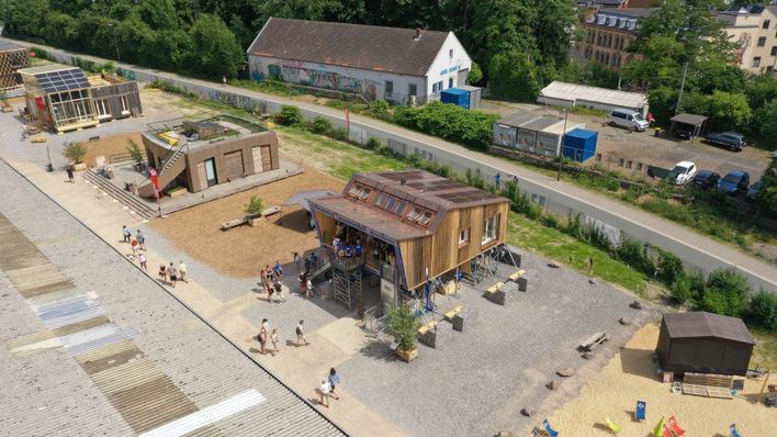 In Wuppertal, young people presented exciting ideas for solar architecture.