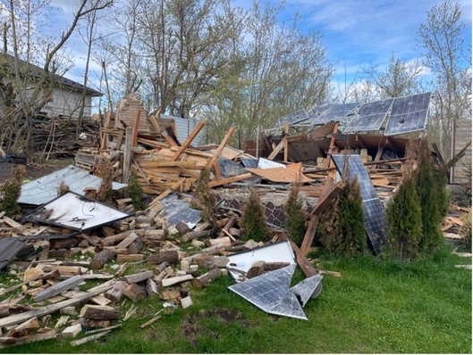 Especially residential PV installations in the Ukraine were destroyed by Russian missiles.