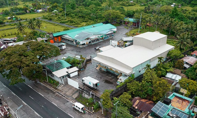 Rooftop system for CCSO Tolling, a processing plant for poultry and fish products on the island of Luzon/Philippines.