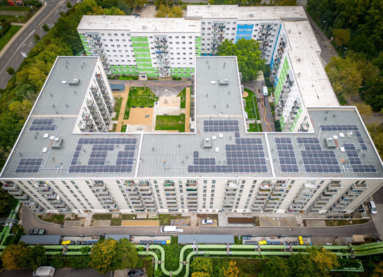 There would have been room for even more modules on the roof of the new building in Berlin Lichtenberg. But it is too complicated to distribute the additional electricity in the neighbourhood.