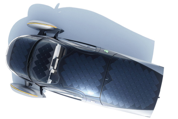 The solar cells integrated into the vehicle as well as its high degree of efficiency can allow for up to 64 kilometres per day of free driving.