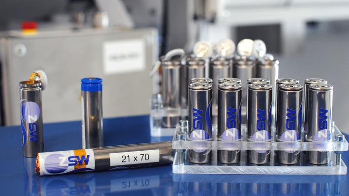This is what the round cells of type 21700 look like that the ZSW researchers have produced with the new electrodes.