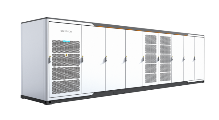 Utility-scale battery system Power Titan ST2752UX of Sungrow with liquid cooling.