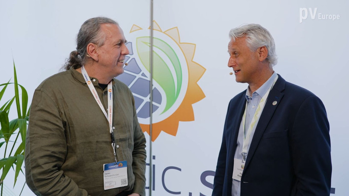 Klaus Burgstaller of Suntastic.solar (right) talks about the challenges for pv traders.