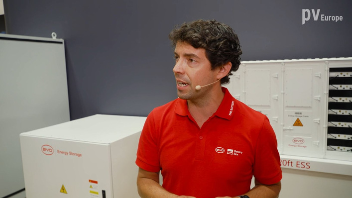 Alvaro Garcia of EFT-Systems presents a lot of new products for solar energy use.