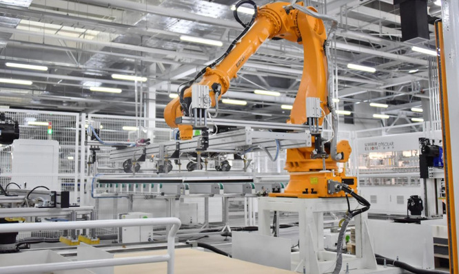 The PV module manufacturing and research facility in Inner Mongolia will be expanded to 6 GW in a second phase.