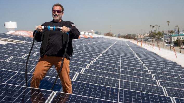 April 2023: Arnold Schwarzenegger inaugurates a large solar roof at the Alta Sea research centre in Los Angeles.