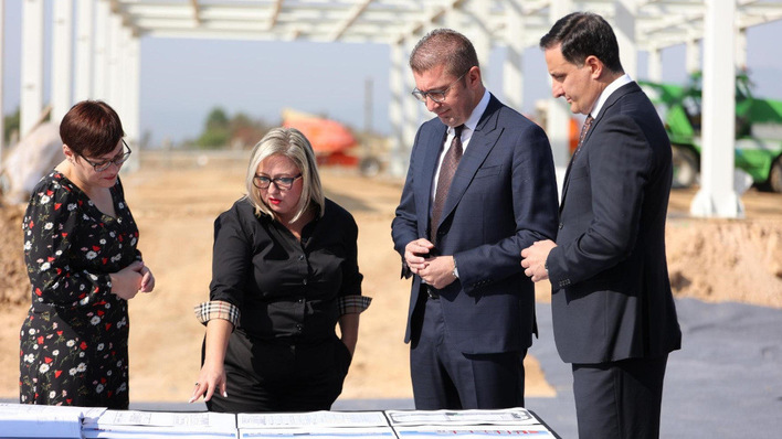 Construction has begun. Prime Minister Hristijan Mickoski (3rd from left) and Finance Minister Gordana Dimitrieska - Kocoska (left) actually attended the ground-breaking ceremony.