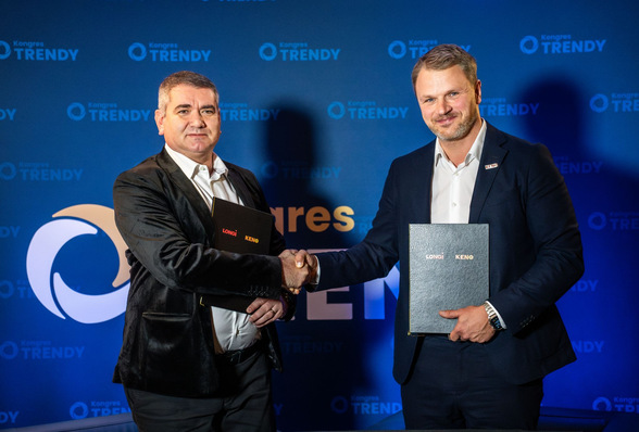 Adrian Kocan (left), General Manager for Eastern Europe at LONGi, and Wojciech Babski, Vice President at KENO.