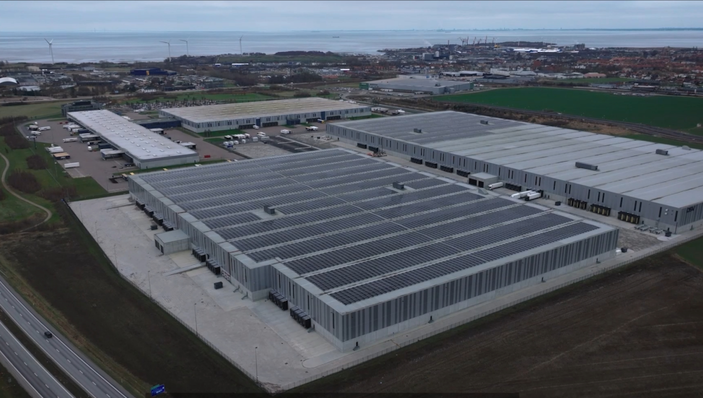 The PV rooftop installation covers 100,000 sqare-meters at DSV`s site in Landskrona in southern Sweden.