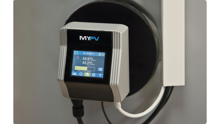 The Elwa-E is commissioned and controlled via the new touch display.