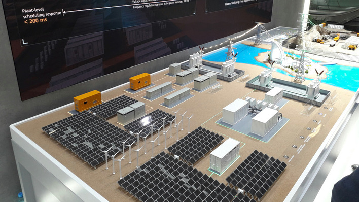 A hybrid energy model at last year‘s solar fair in Munich.