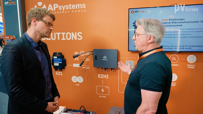 Aymeri R. Barrailh (right) from APsystems discusses power electronics and storage for small applications.