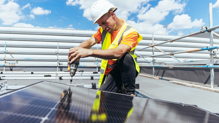 According to the IEA, investments in solar will reach $450 billion in 2025.