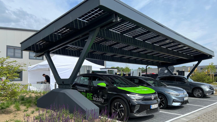 Sturdy solar – according to the manufacturer, a 100-metre-long carport can be assembled by installers in three to four days