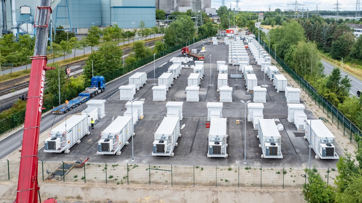 Batteries in Lingen line up for duty in Germany’s clean energy push