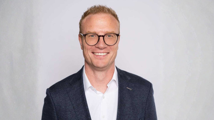 Manuel Schmidt has over 15 years' experience in the energy industry