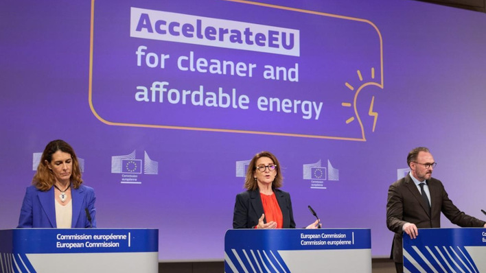 Paula Pinho, Teresa Ribera and Dan Jørgensen of the European Commission at the Brussels press conference