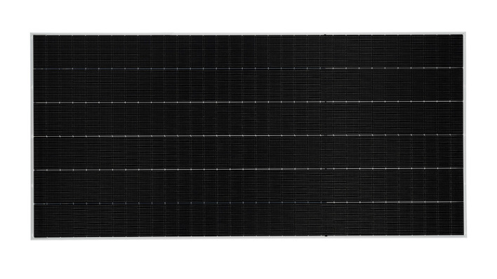Standard in looks, bifacial in build, up to 670 watts output