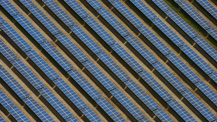 Fixed-tilt and facing the same direction: not always a given in energy policy