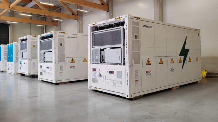Battery containers lined up and ready for installation in Czechia