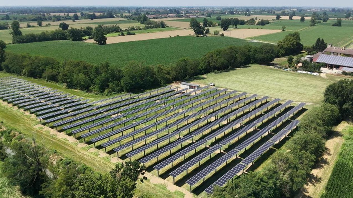 Rows of AIKO ABC modules take shape on farmland outside Lodi