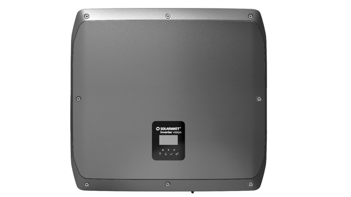 A single inverter buffers 36.4 kWh via two battery towers