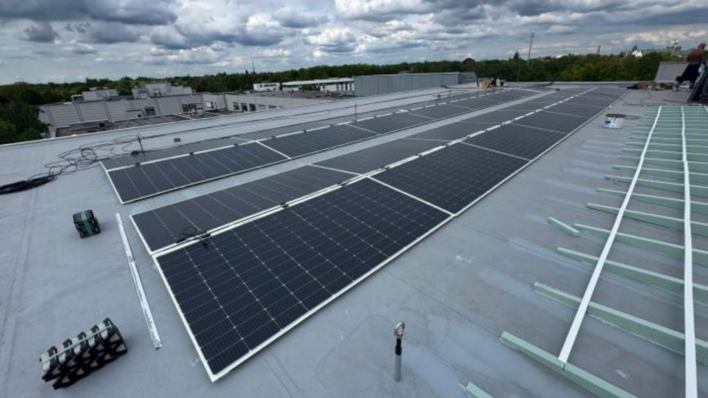 A low-profile approach to load-limited roofs