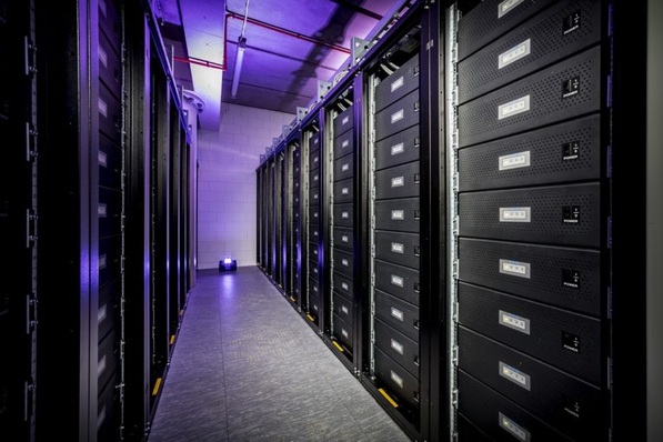 Second-life batteries of Nissan LEAF are also used in Johan Cruijff Arena in Amsterdam.
