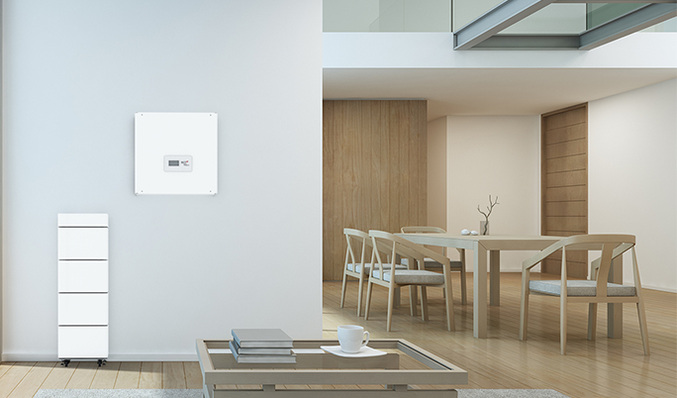 The RCT Power Storage DC comes in a compact and lightweight housing made of durable aluminium.