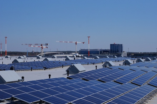 The 312 kW PV system at the Finnair cargo centre in Helsinki-Vantaa.