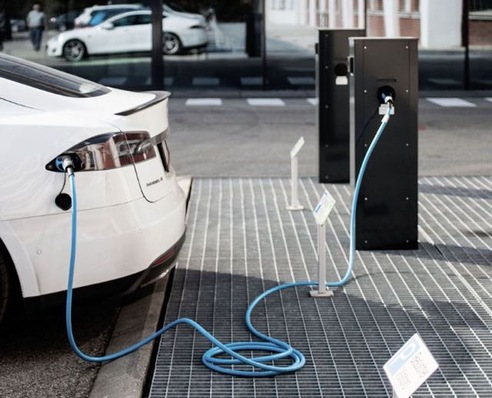 Fronius will be presenting solutions for energy sector integration.