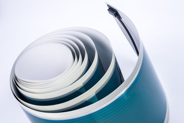 The Heliafilm with junction box is manufactured in Dresden.