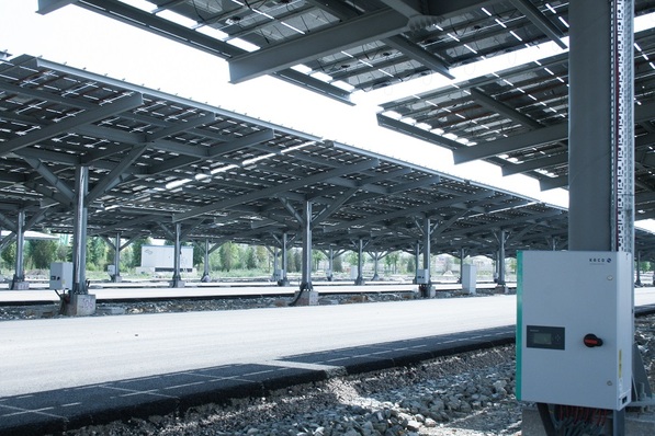 Kaco New Energy supplied 196 blueplanet 50.0 TL3 inverters and ten Powador 60.0 TL3 inverters to the solar carport in Ankapark.