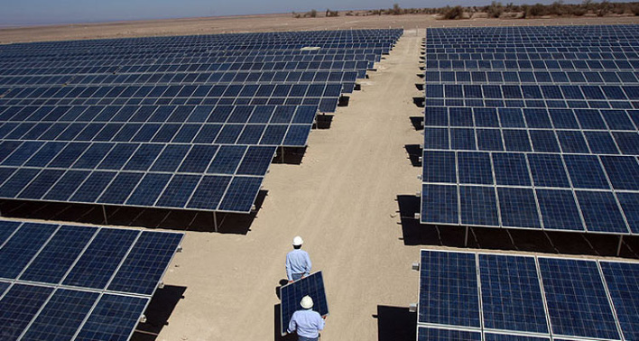 By the time the Campos del Sol will be up and running, over a million solar panels will have been installed.