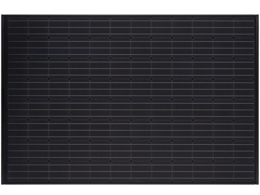 The new all-black design allows house owners a better aesthetical integration on the roof.