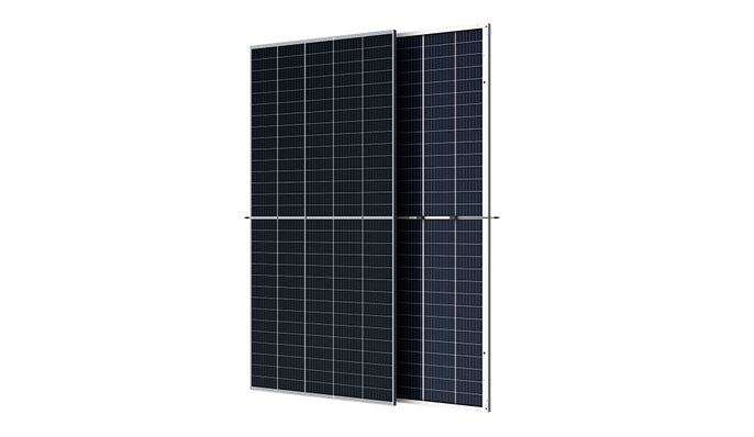 Trina Solar's Duomax V bifacial double-glass module.