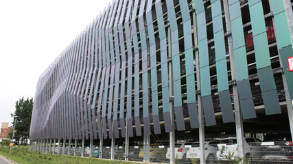 This Leipzig parking garage sports a solar façade, slashing energy costs while powering up EVs in style.