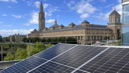 Industry rooftops join the solar fiesta, adding 679 MW in 2025