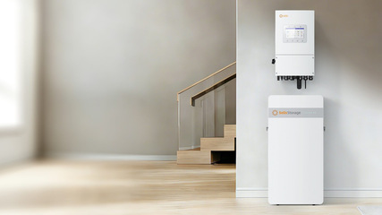 Blends in nicely, furniture pending – the Flexhome unit stacks up to 40 kWh of storage