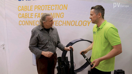Thaddäus Nagy (right) is CEO of EMC-direct.