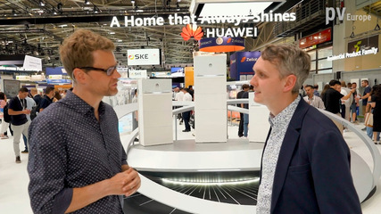 David Niehaus (right) is expert for commercial storage systems.